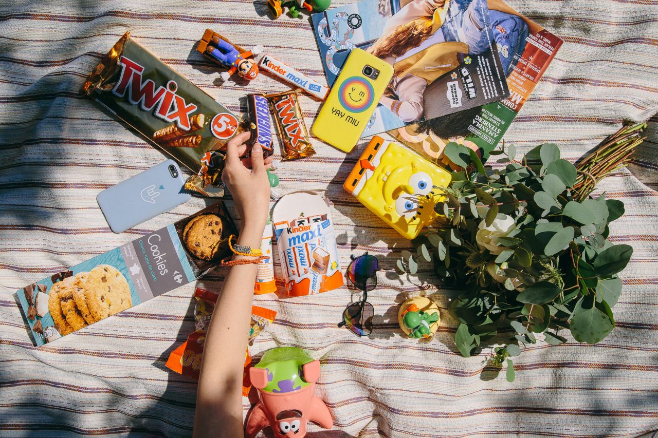 Picnic in Paris blogger flatlay linhbaybong yaymiu