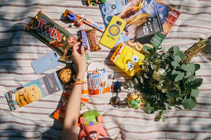Picnic in Paris blogger flatlay linhbaybong yaymiu