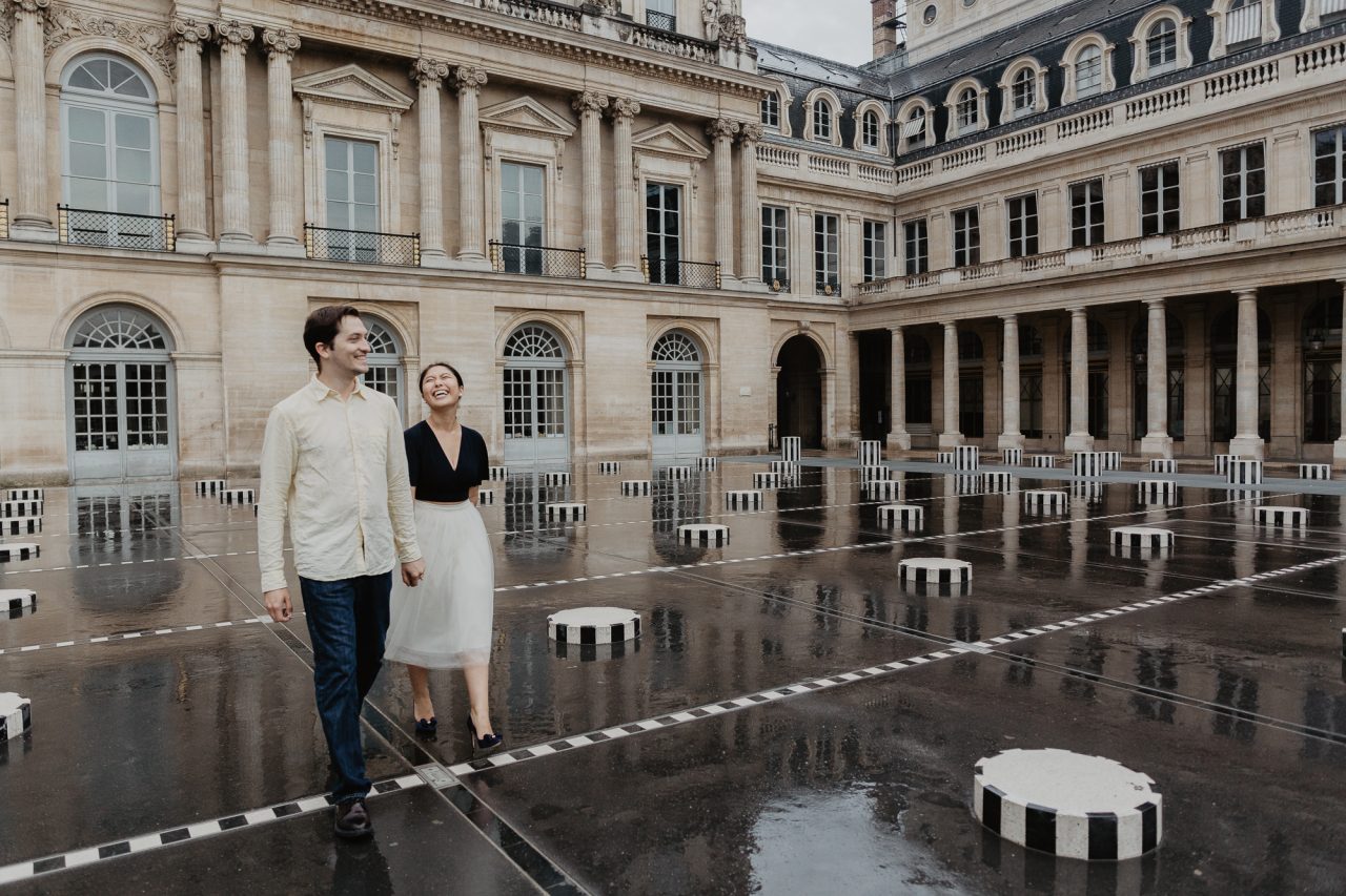 Couple Photography Rain Palais Royal Paris