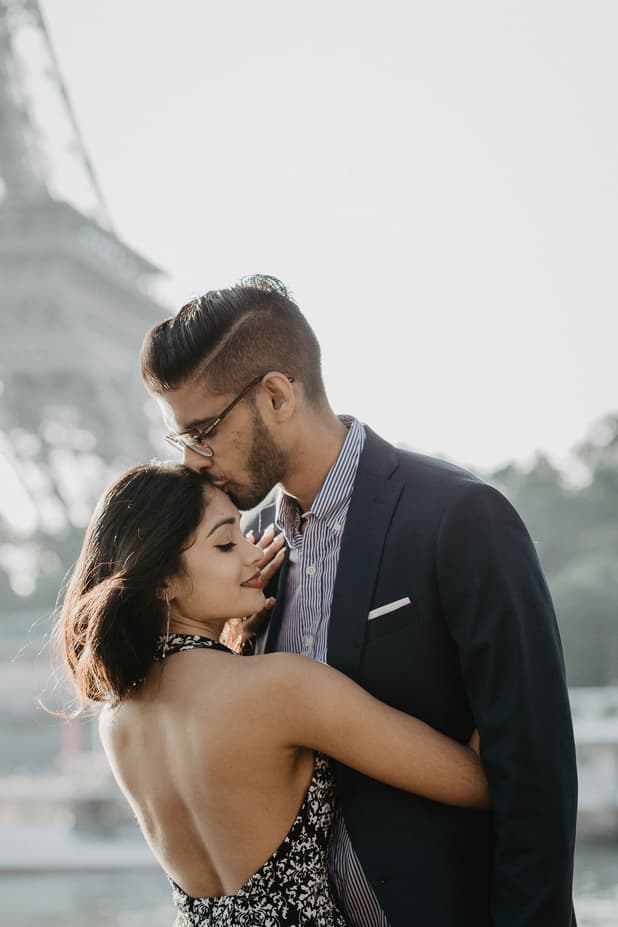 Couple Paris Photography Eiffel