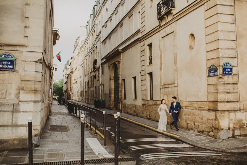 Paris Pre-wedding Seine River Ile Saint Louis