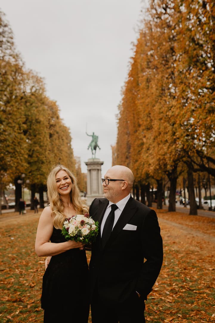 Autumn paris wedding photo