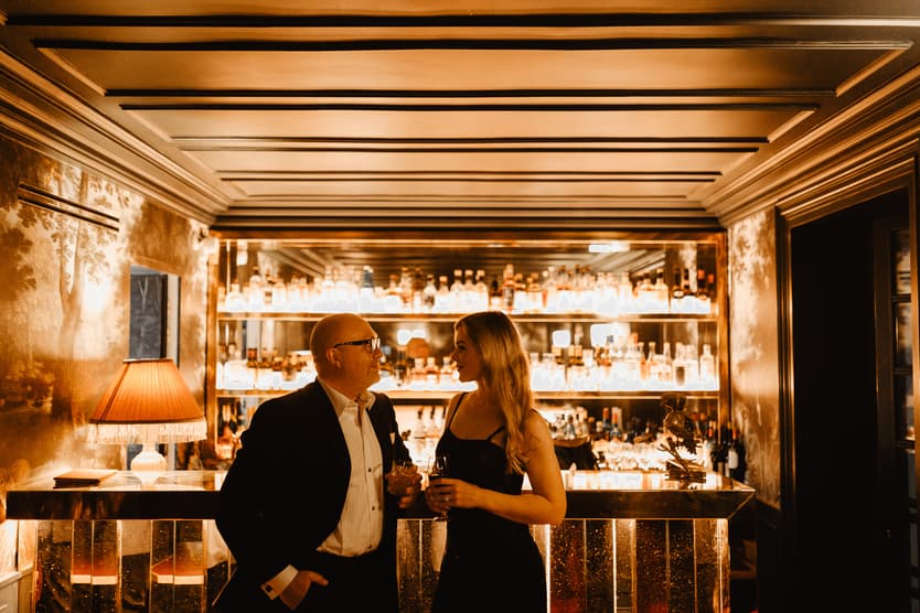 bar Hotel Particulier Montmartre couple photo paris autumn