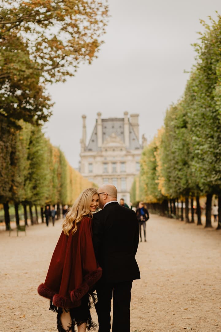 Autumn paris wedding photo jardin tuilleries