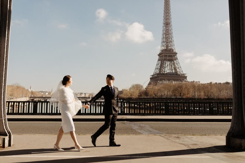 Paris Wedding street style couple eiffel tower