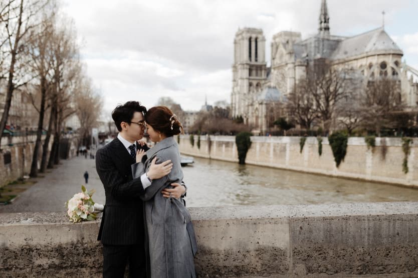 Notre Dame Wedding Photoshoot Paris