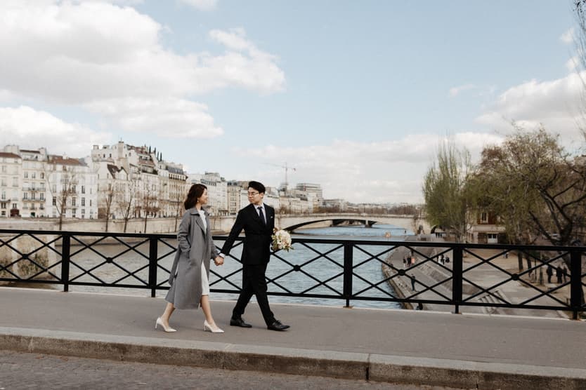 Notre Dame Wedding Photoshoot Paris