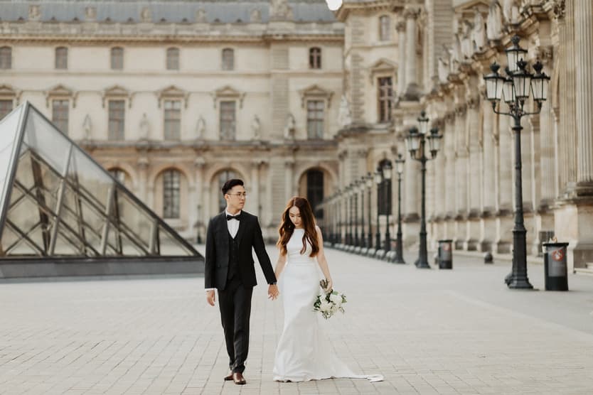 paris engagement pre-wedding photoshoot louvre bride groom flowers