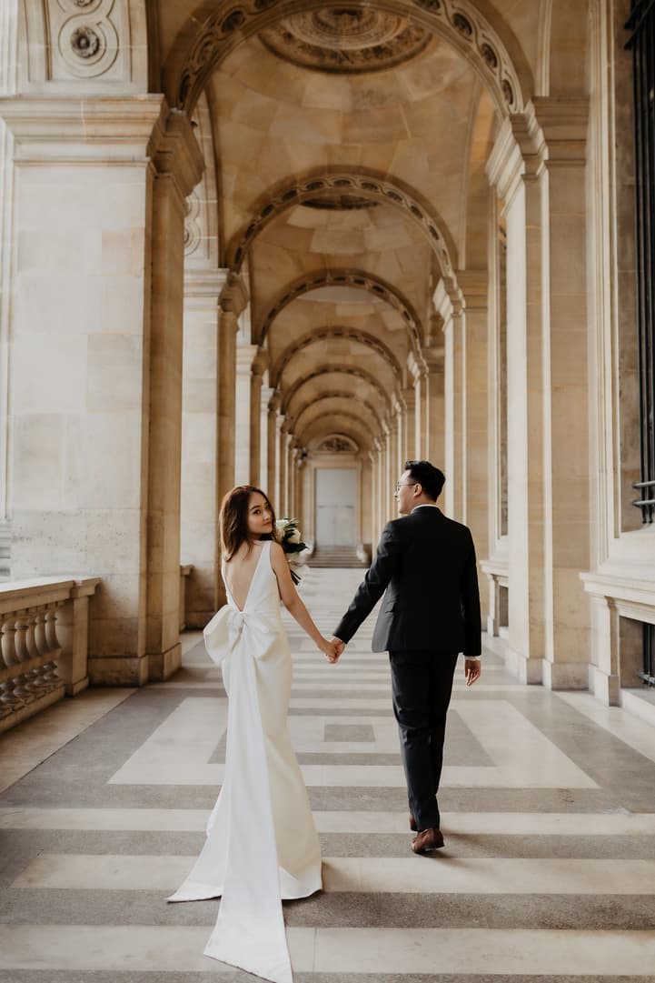 Engagement photo at the Louvre, Paris