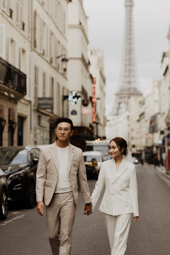 engagement photoshoot in Paris with Eiffel Tower