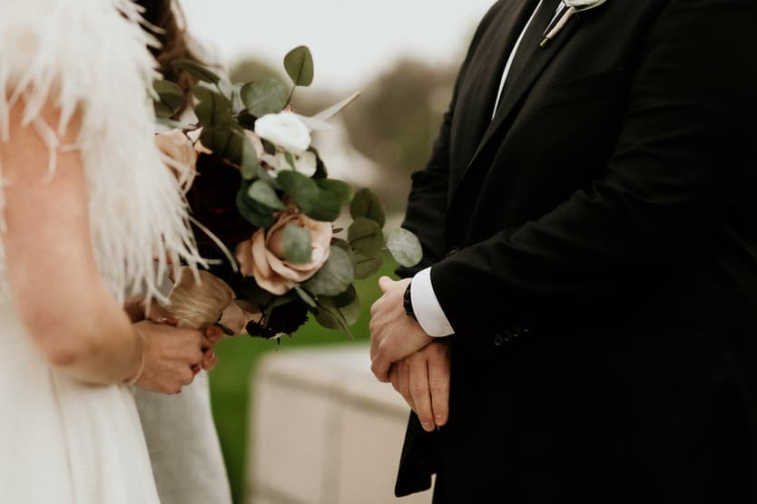 Paris Officiant