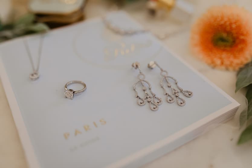 Vow Books & Rings