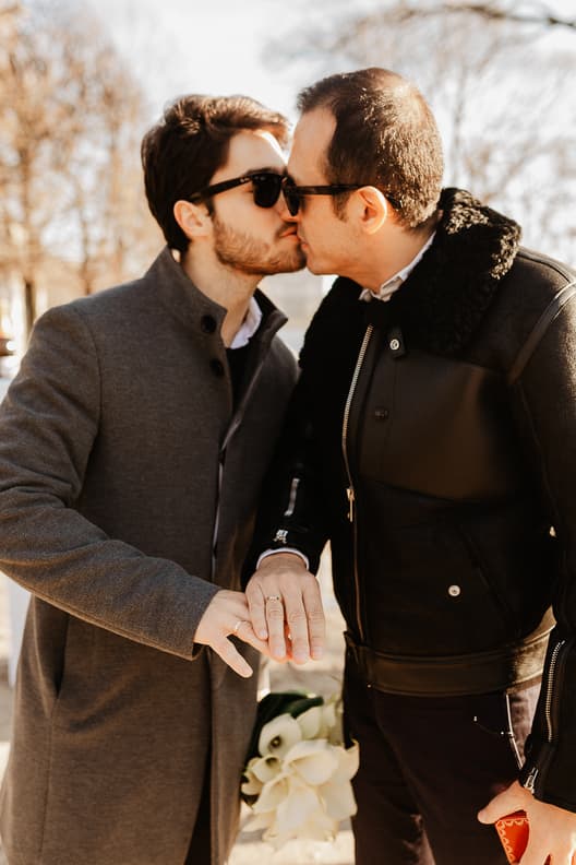 gay couple photographer paris