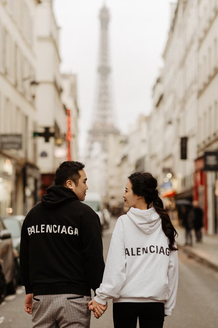 balenciaga couple paris