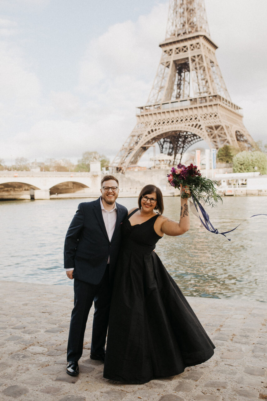 Paris wedding photographer eiffel tower