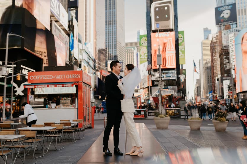 Times square pre-wedding photoshoot
