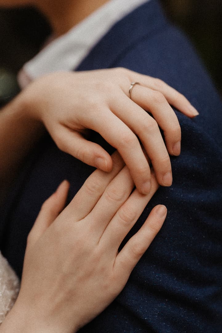 wedding ring detail paris elopement