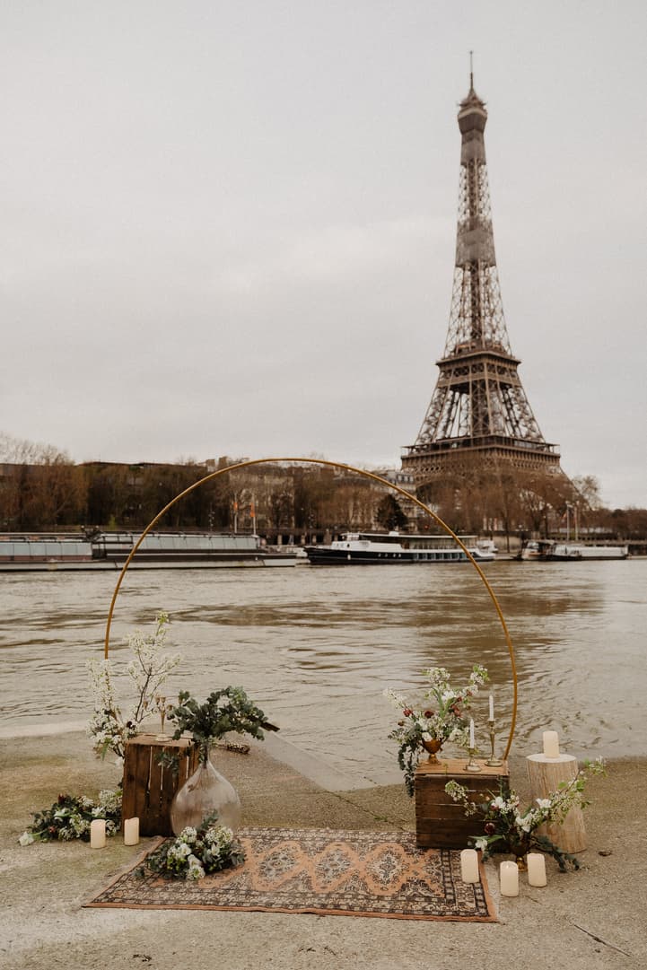 intimate ceremony autumn elopement wedding paris photographer