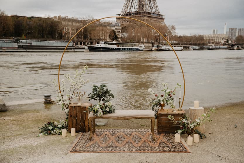 intimate ceremony autumn elopement wedding paris photographer