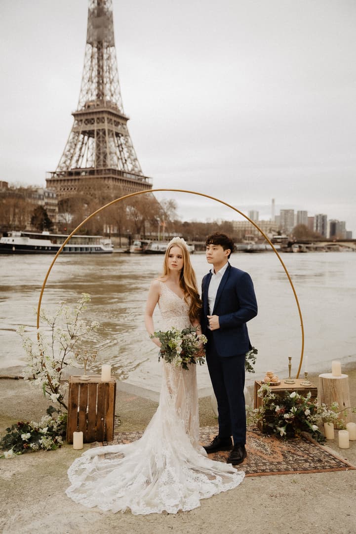 intimate ceremony autumn elopement wedding paris photographer