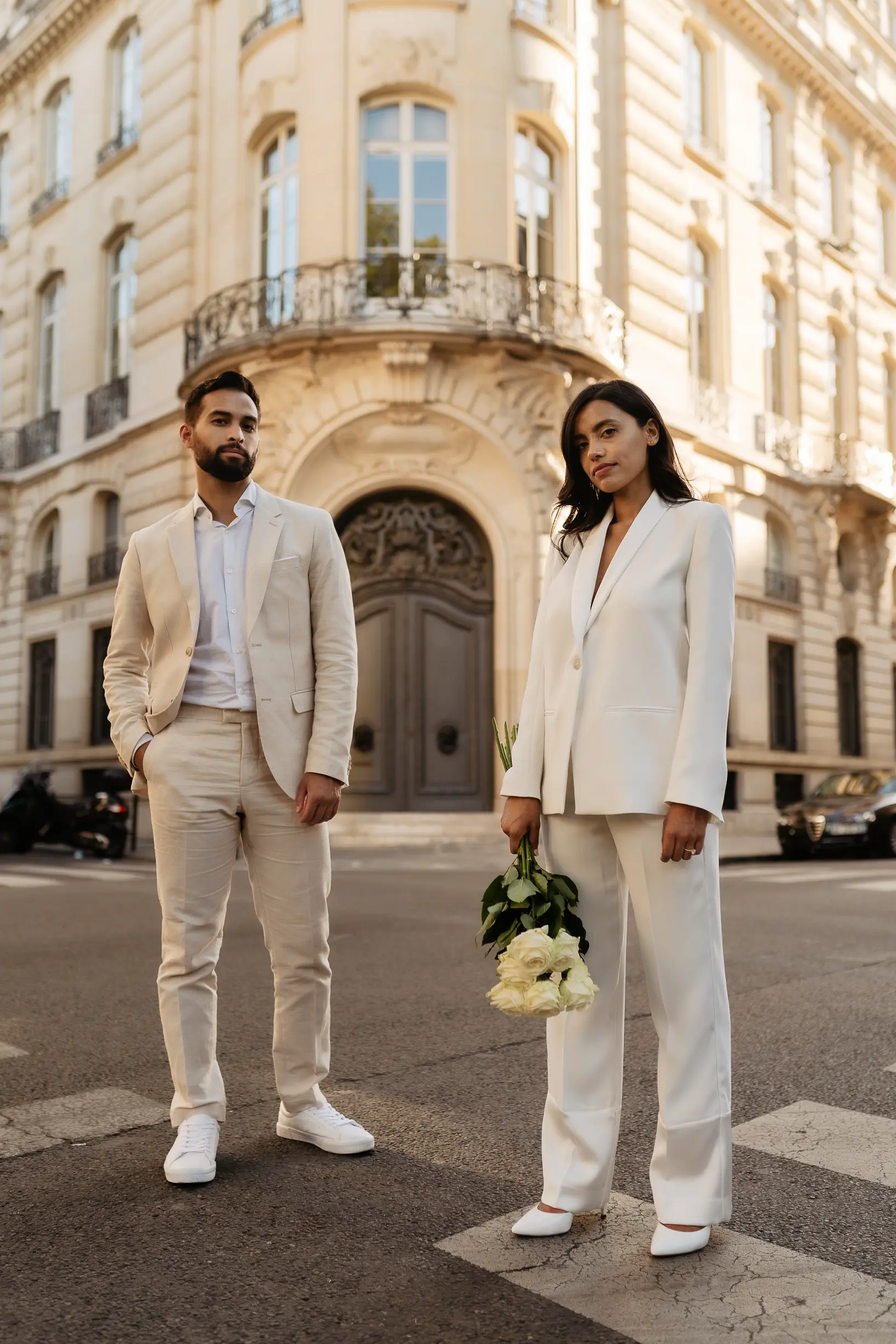Couple wearing suits paris photographer