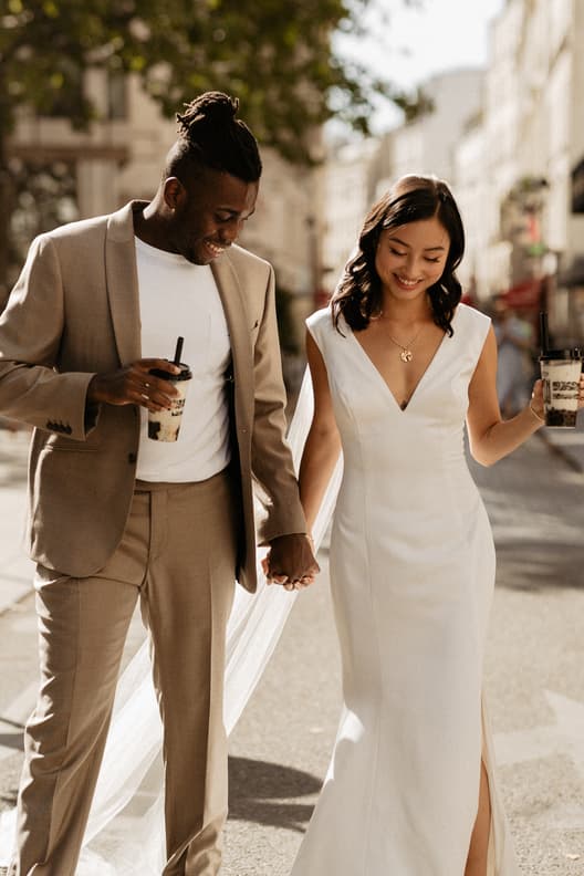 paris wedding bubble tea photographer