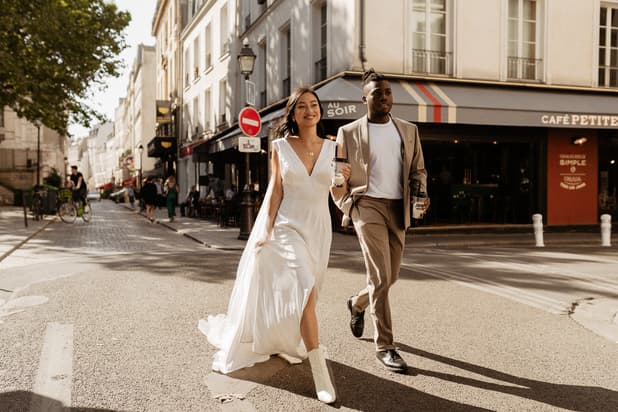 paris elopement bubble tea photographer