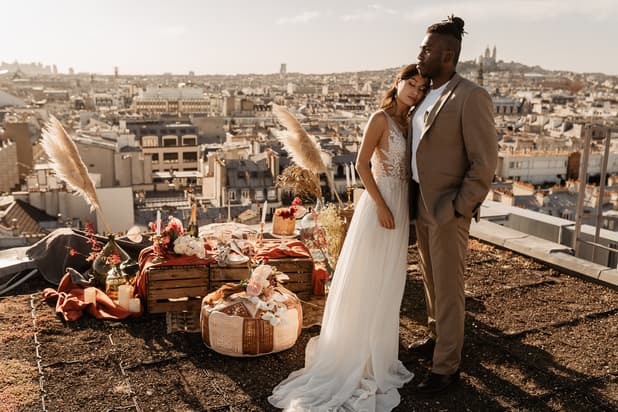 wedding photographer on paris rooftop