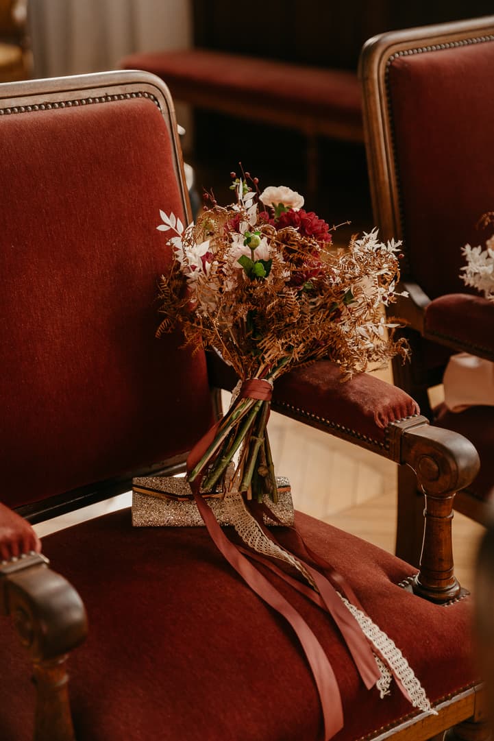 Bouquet de fleurs Mariage civil mairie Nogent sur Marne photographe