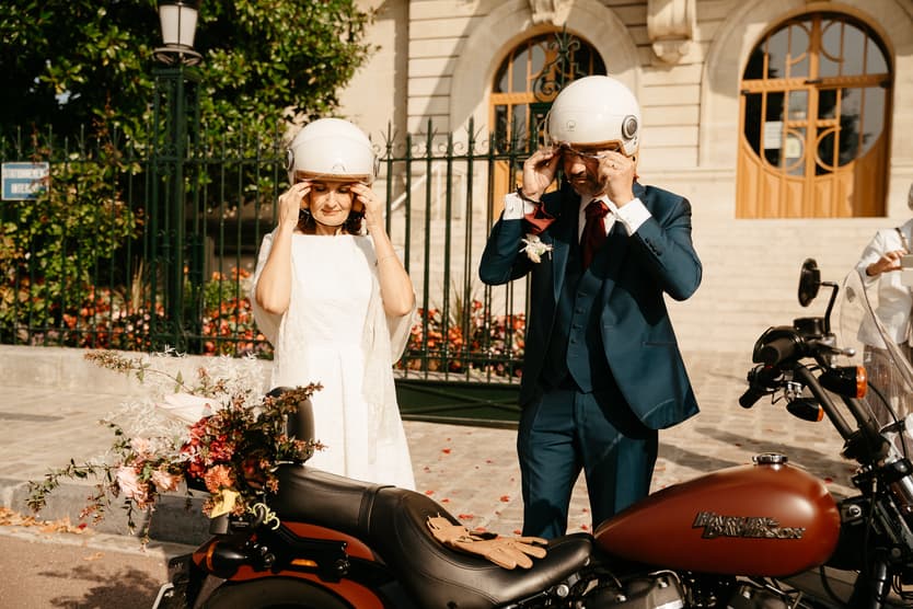 Sortie de mariage civil motor Harley Davidson à Nogent sur Marne
