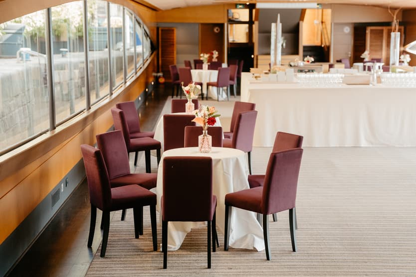 mariage eiffel interieur bateaux parisiens Croisière sur la Seine paris