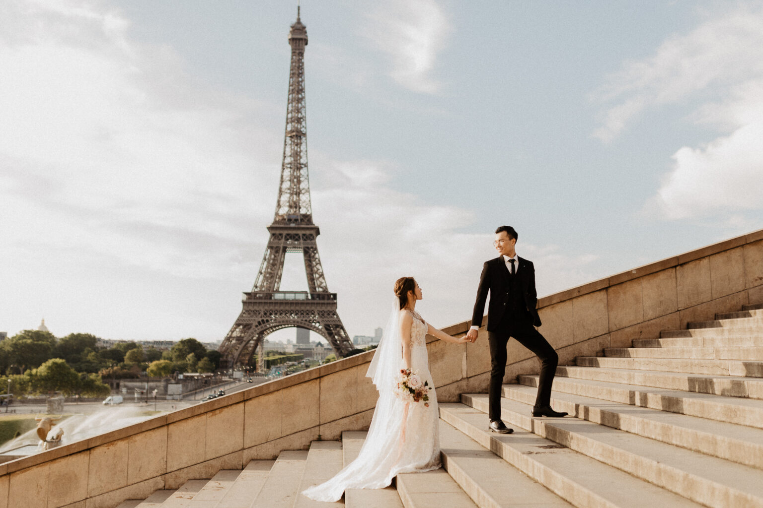 Best locations for Paris pre-wedding Eiffel tower in Trocadero