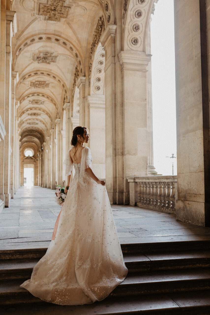 Bride portrait in Louvre museum for Paris wedding