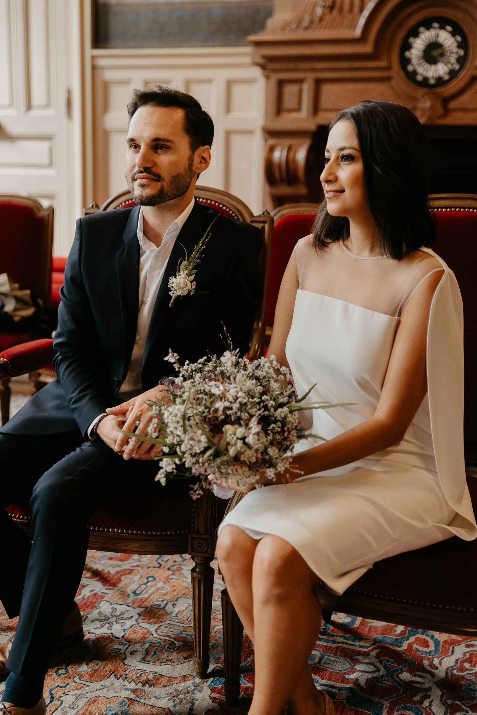 mariage civil paris couple avec fleur nouveau mariage