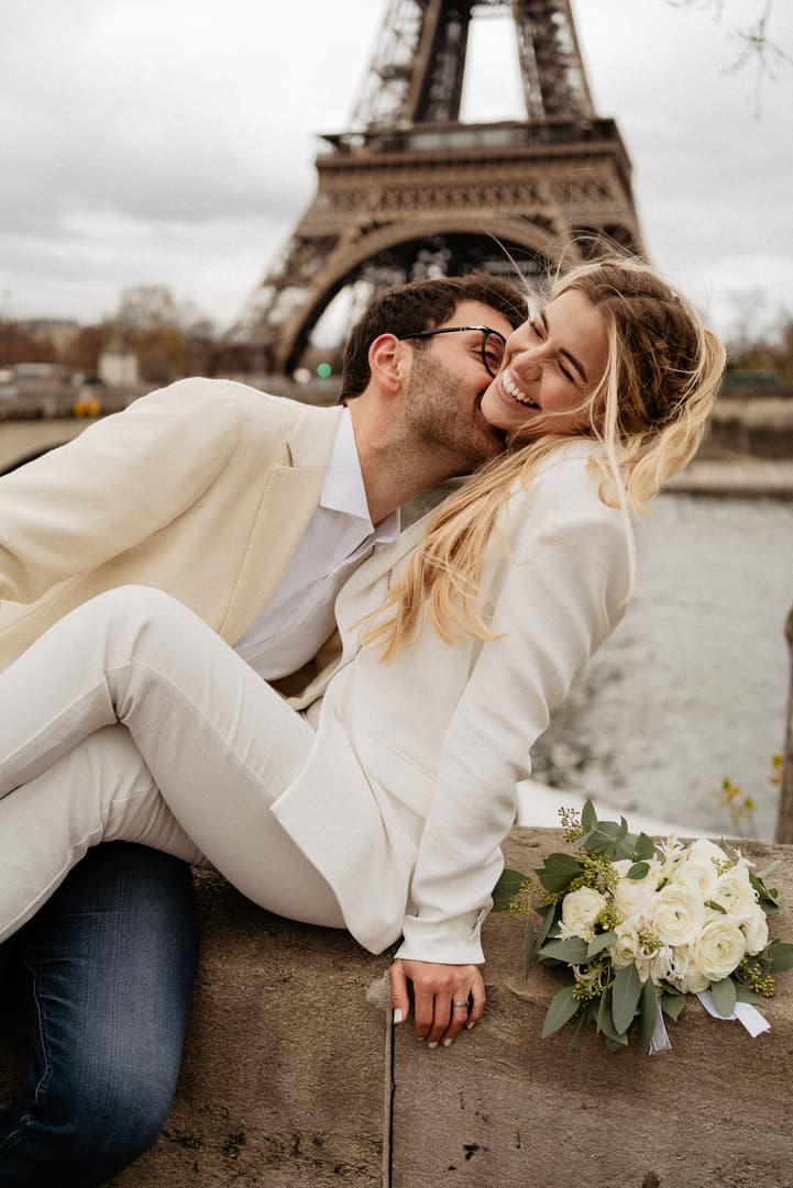 Photo de couple paris wedding civil mariage