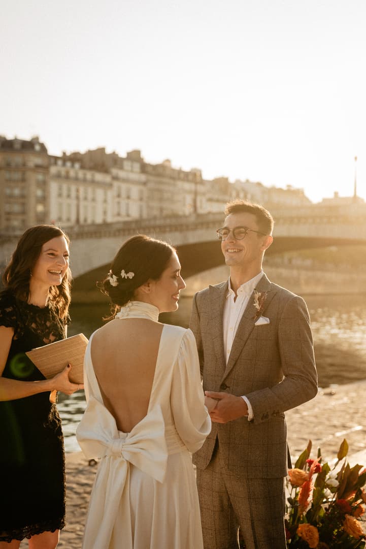 Paris elopement ceremony Seine river with officiant