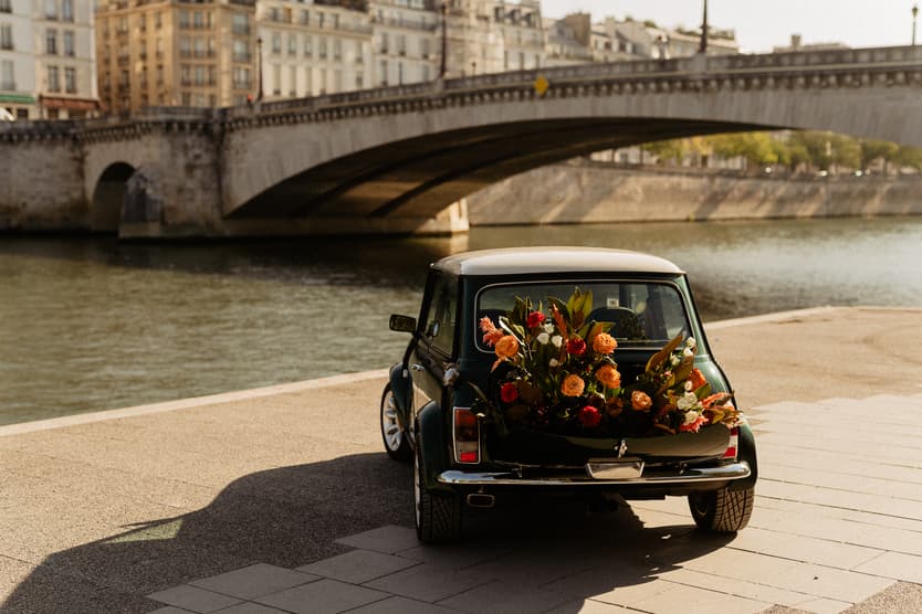 vintage car decorated paris wedding
