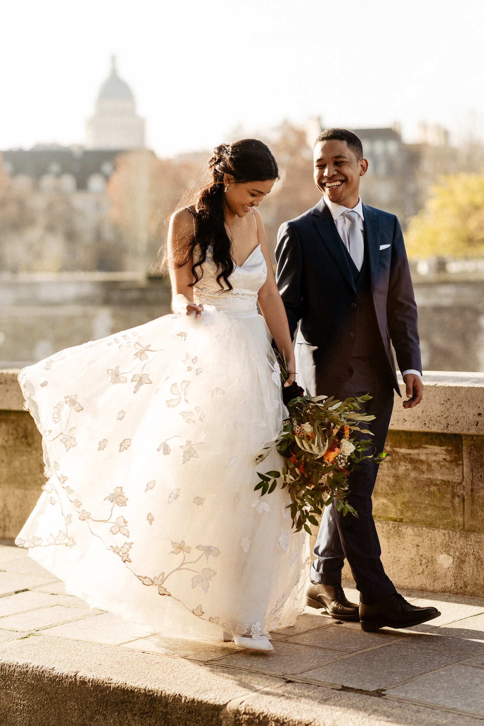 elopement photoshoot in paris