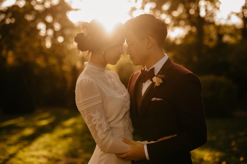 couple wedding photoshoot touching moment
