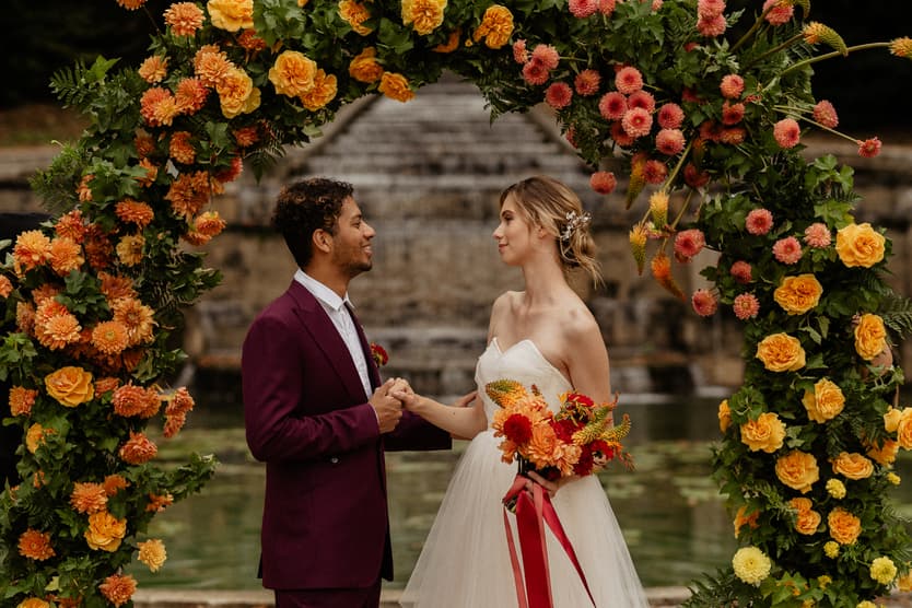 Colorful Elopement citrus wedding ceremony ideas