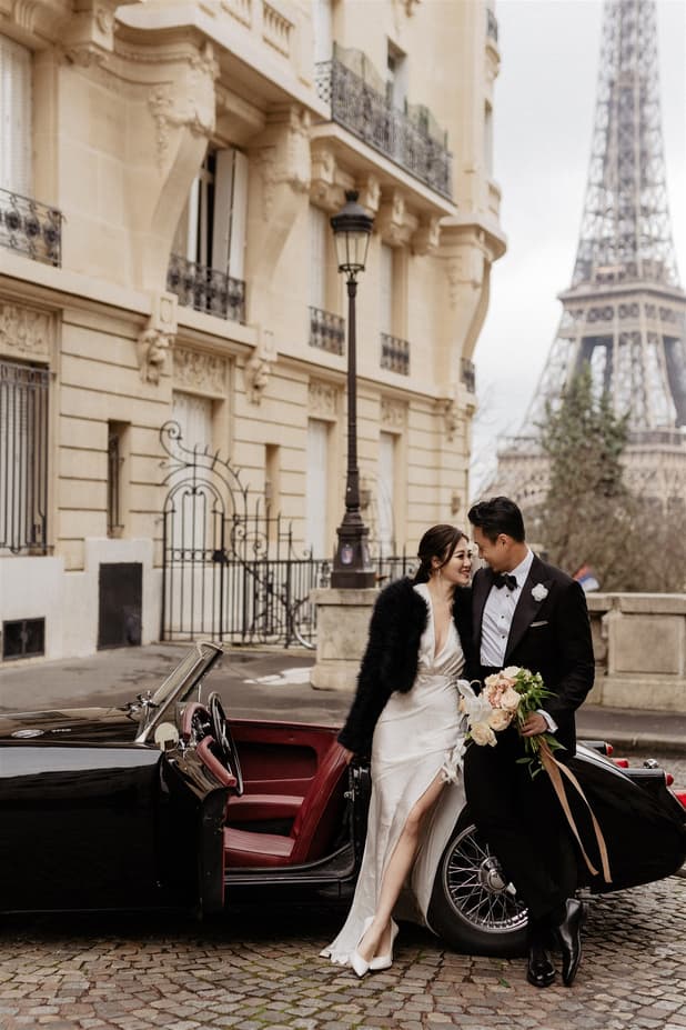 Couples Pre-wedding Photoshoot in Paris with Vintage Car