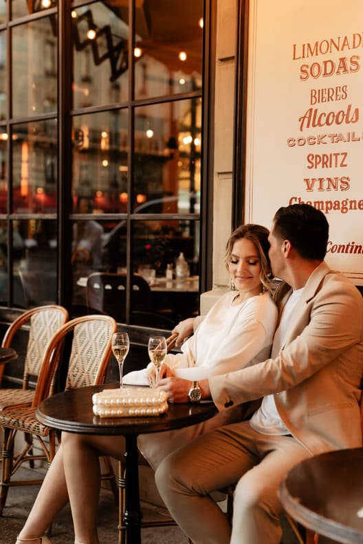 sunset paris photoshoot cloudy day fashion couple engagement paris cafe