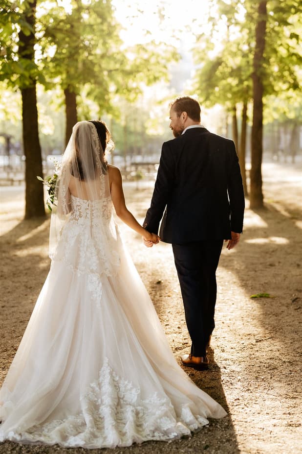 Romantic couple photoshoot elopement Luxembourg garden