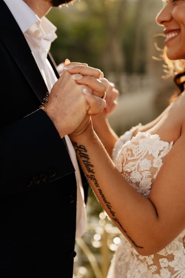 Close up shot in Luxembourg garden elopement couple