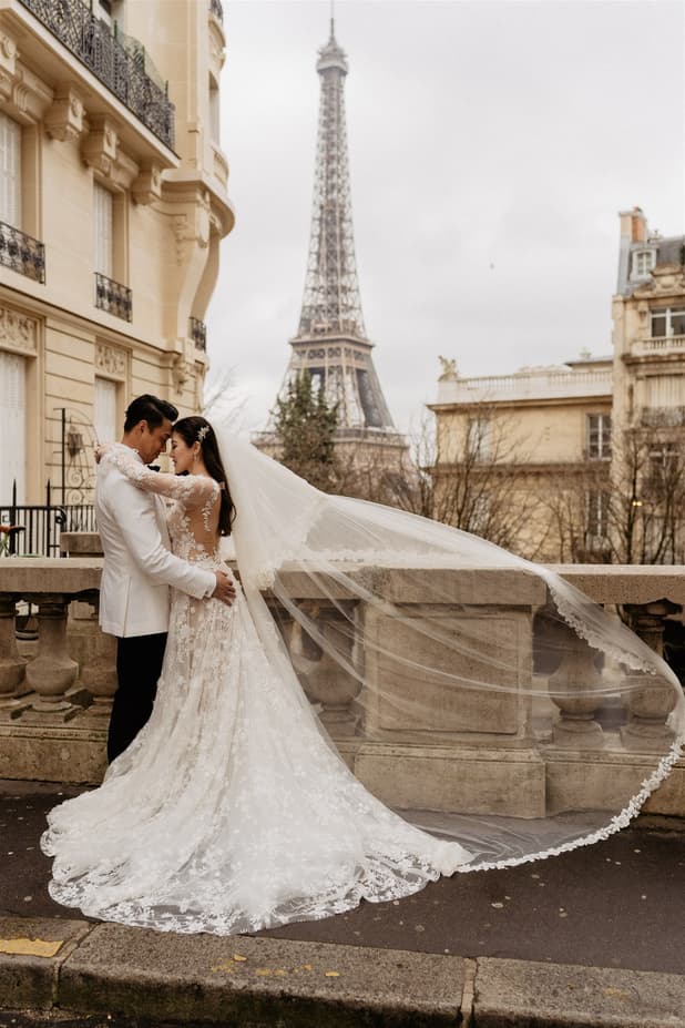 Hidden Spot Romantic Couples Pre-wedding Photoshoot with Eiffel Tower View
