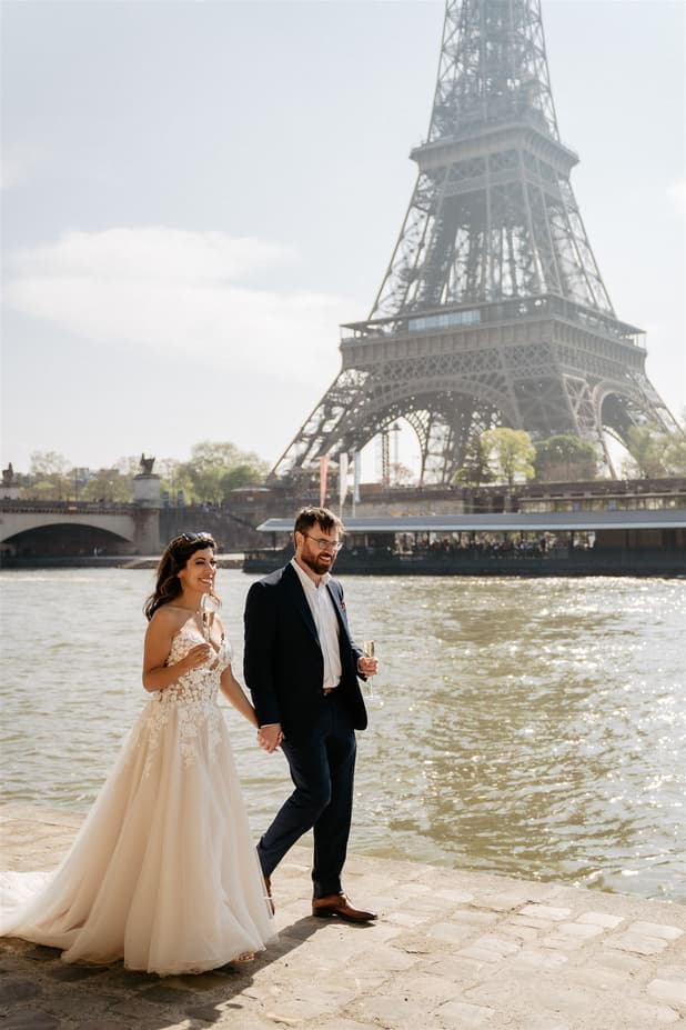Wedding reception Seine Eiffel Tower View Cake & Champagne