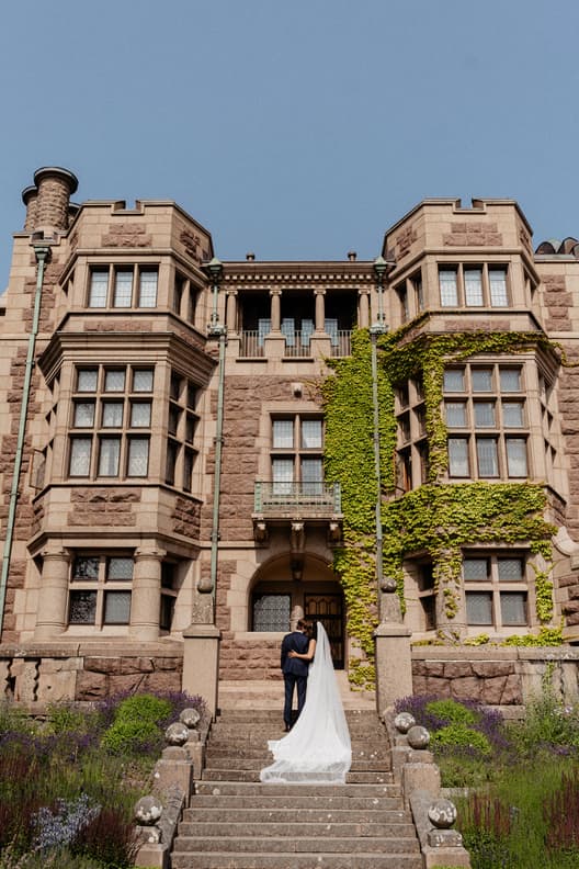 Charming Swedish Castle Wedding Photoshoot