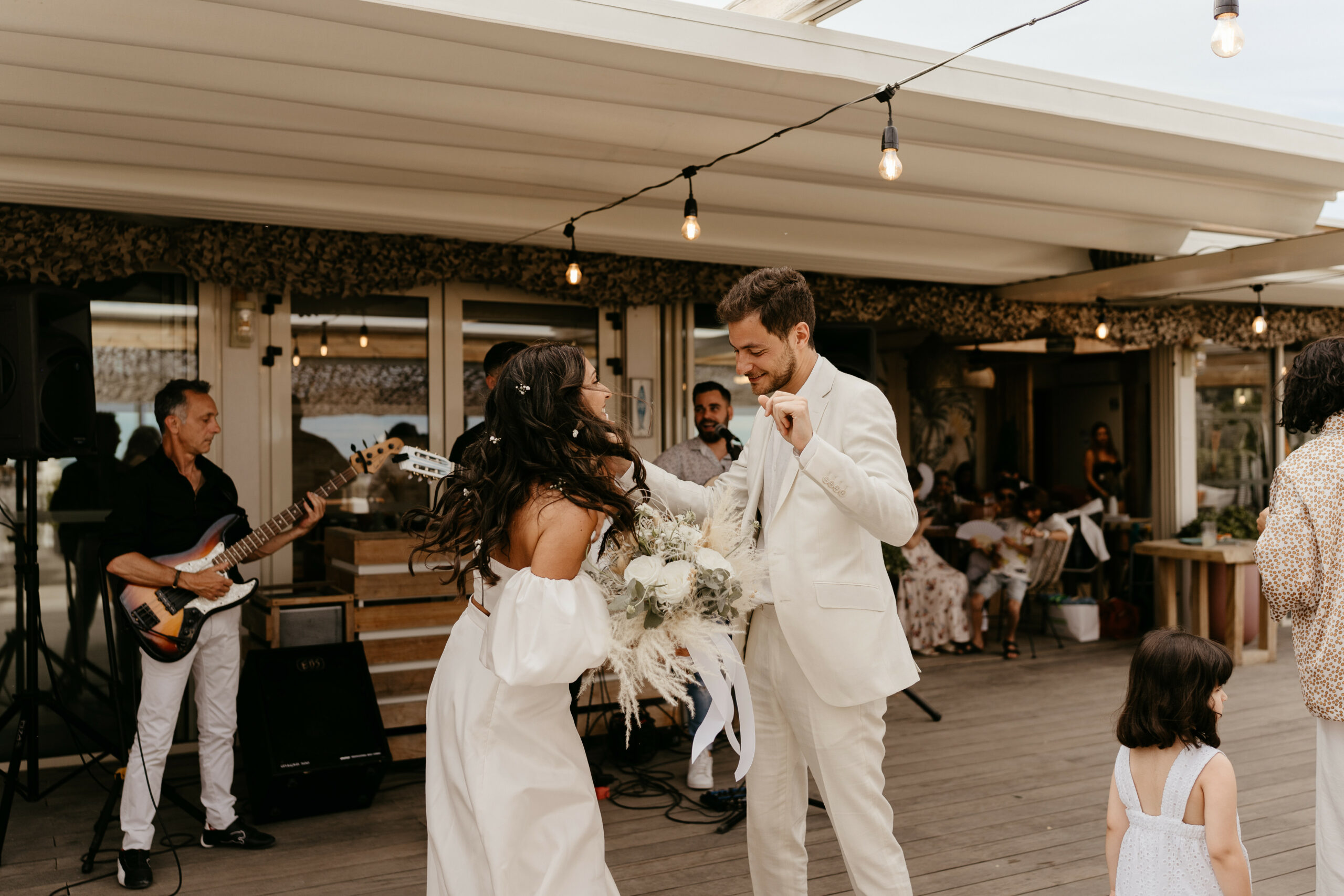Welcome dinner Saint Tropez Couple Dancing