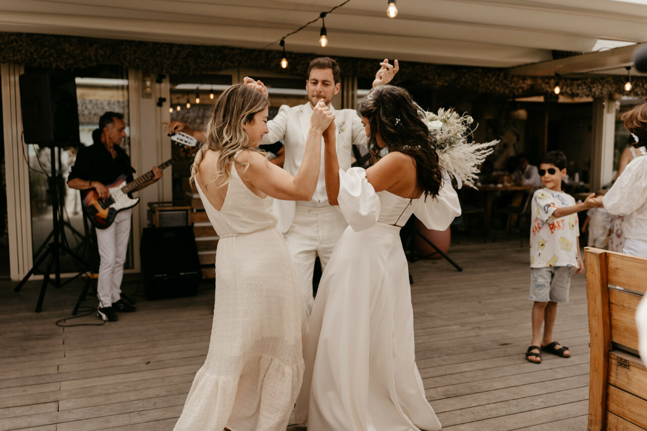 Welcome dinner Saint Tropez Couple Dancing