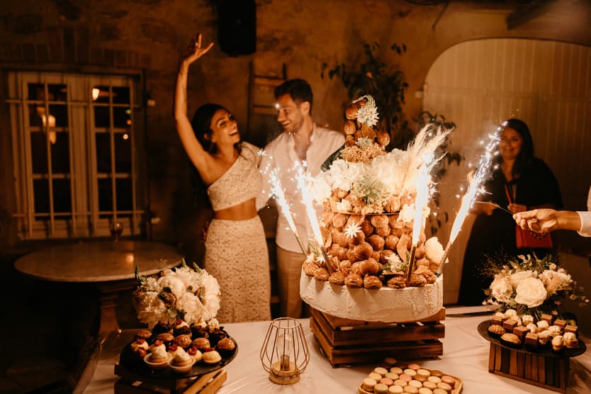 Wedding reception Saint Tropez piece monte wedding cake